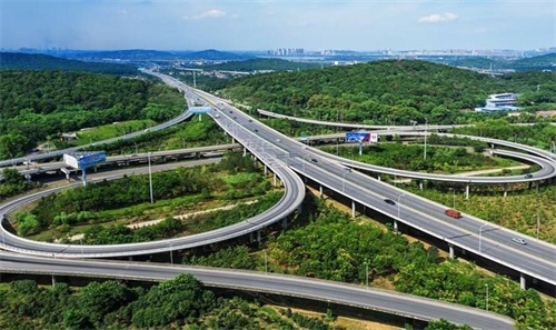 丘北钢筋套筒应用于高速公路